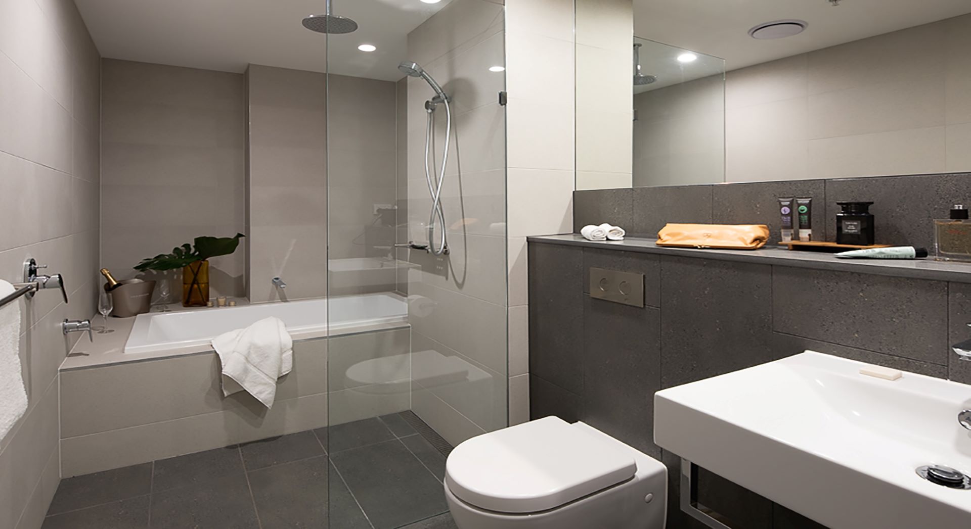 Romantic Perth Perth Hotel Breakaway Hotel