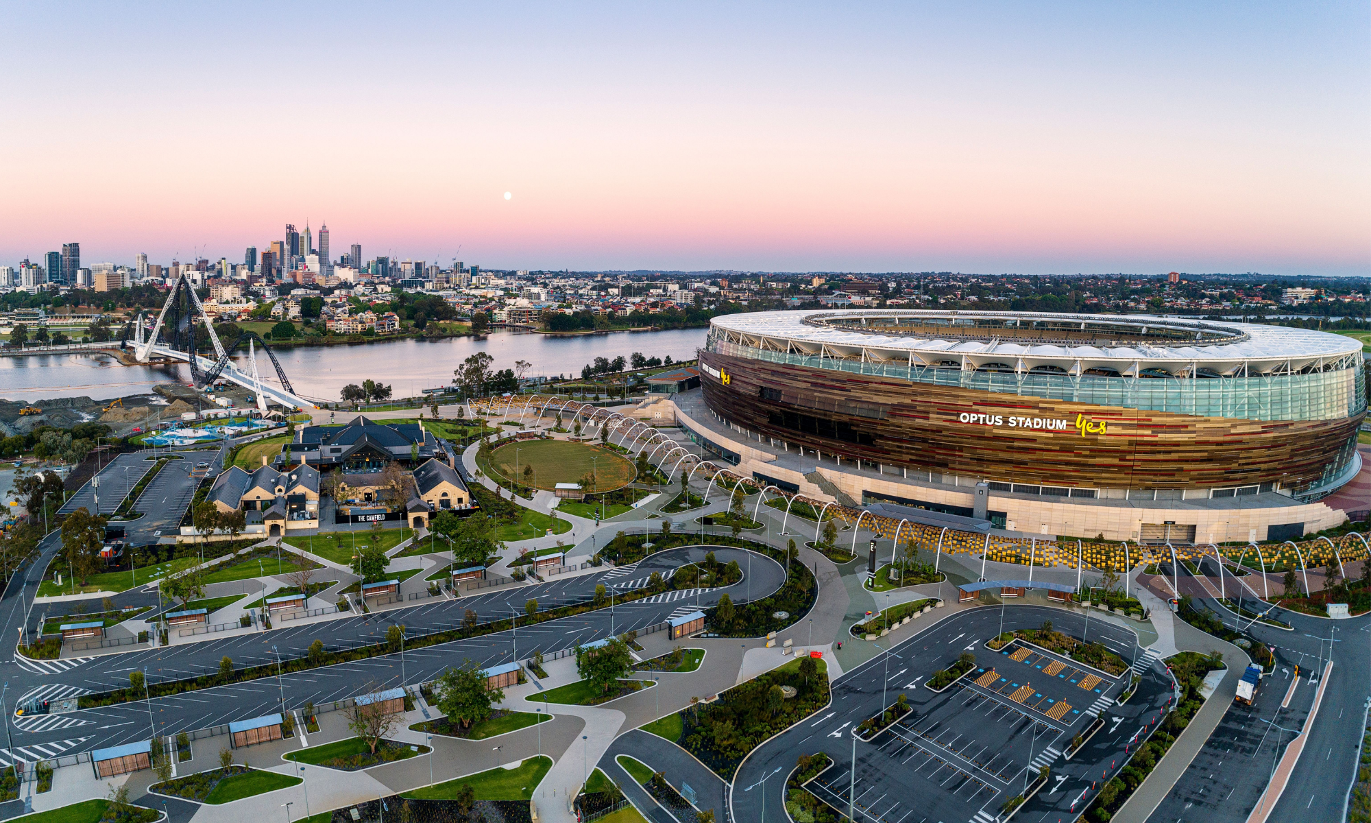 the best hotel to stay at for afl at optus stadium